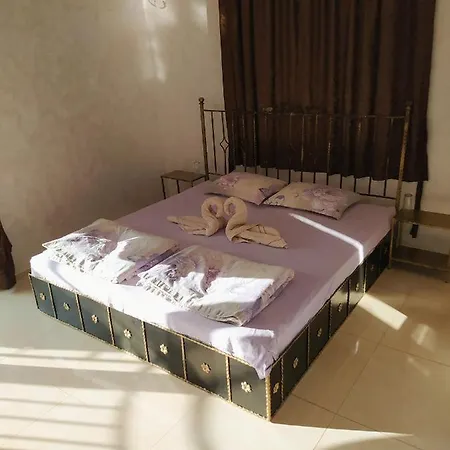 Πανσιόν Dracena 3*