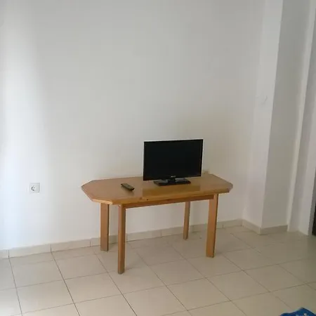 Πανσιόν Dracena Ράβντα