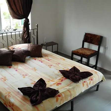 Πανσιόν Dracena 3*